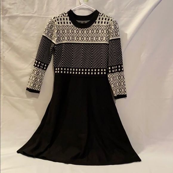Eliza J sweater dress - Picture 1 of 2